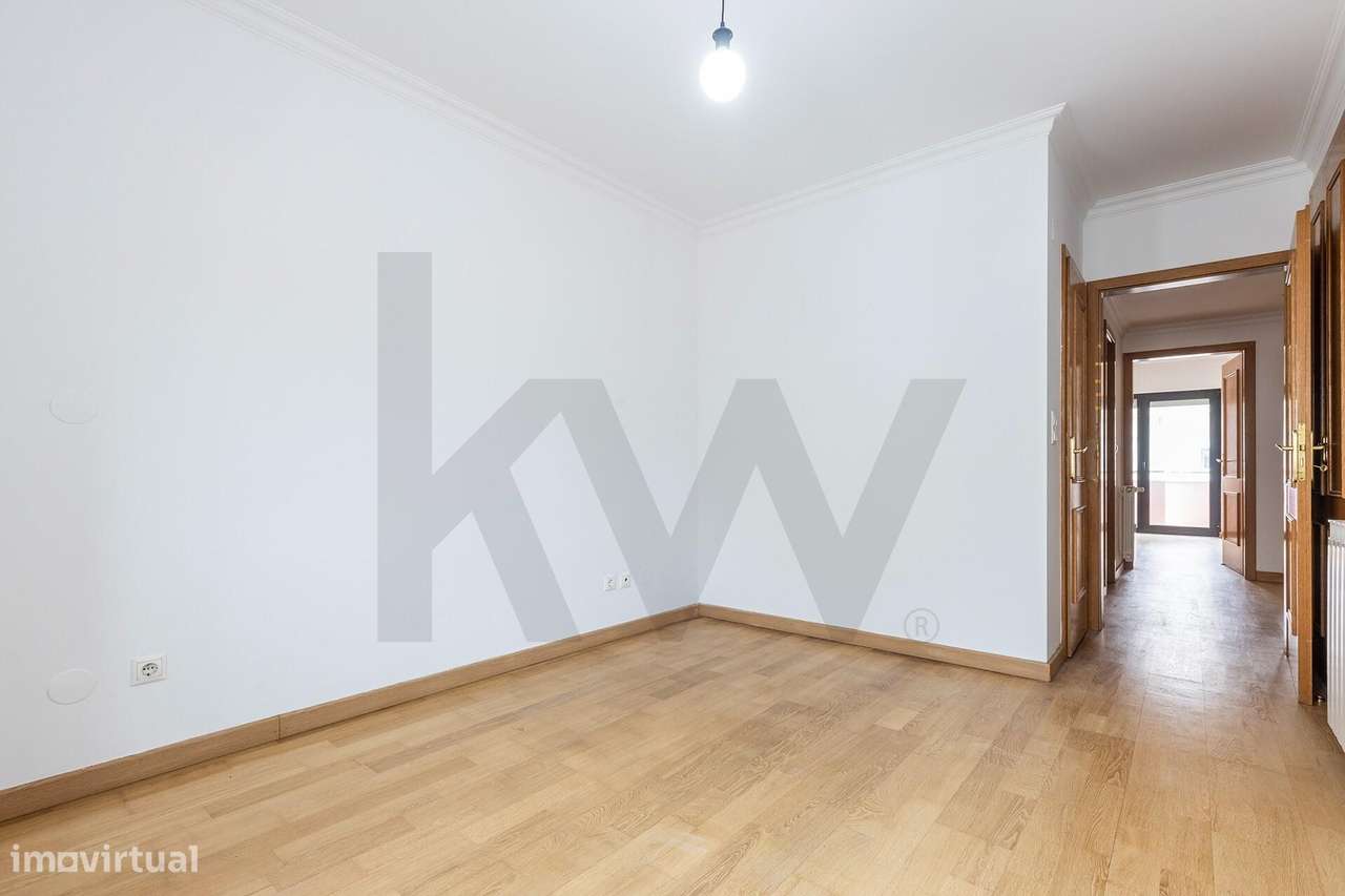 Apartamento T3 de 148m2 em Campo de Ourique, 2 lugares de estacionamen - Grande imagem: 5/23