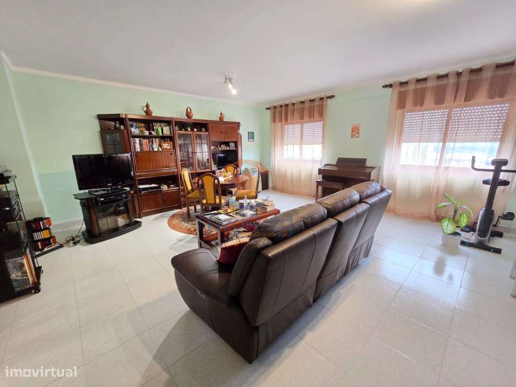 Apartamento T3 com Arrecadação | Casal da Granja, Odivelas - Grande imagem: 3/29
