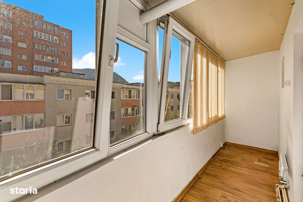 Vânzare apartament 3 camere Brașov, strada Sitarului-10