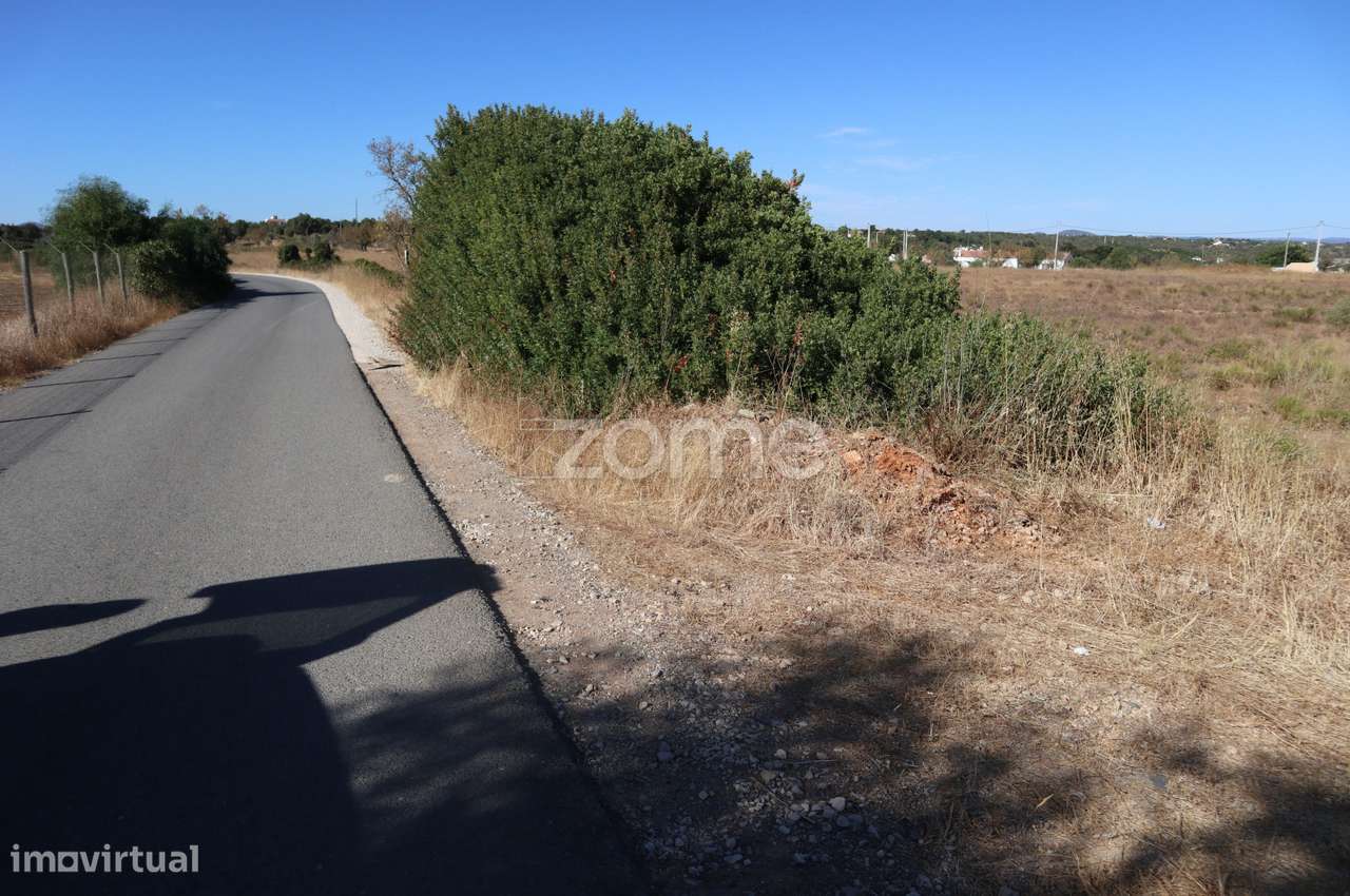 Terreno em Silves, Algarve, com 41.000 m2 - Grande imagem: 3/15