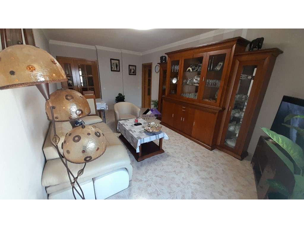 Apartamento T3 no Centro de Vila Real de Santo António-7