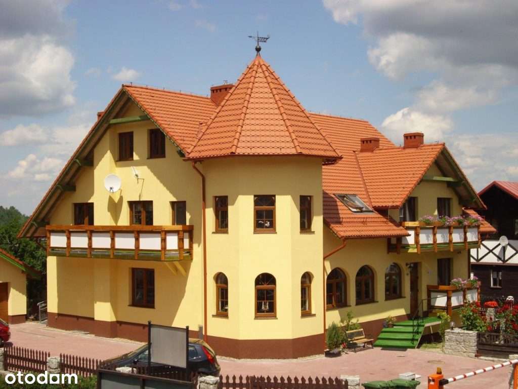 Butikowy obiekt usługowo-mieszkalny w centrum Karpacza
