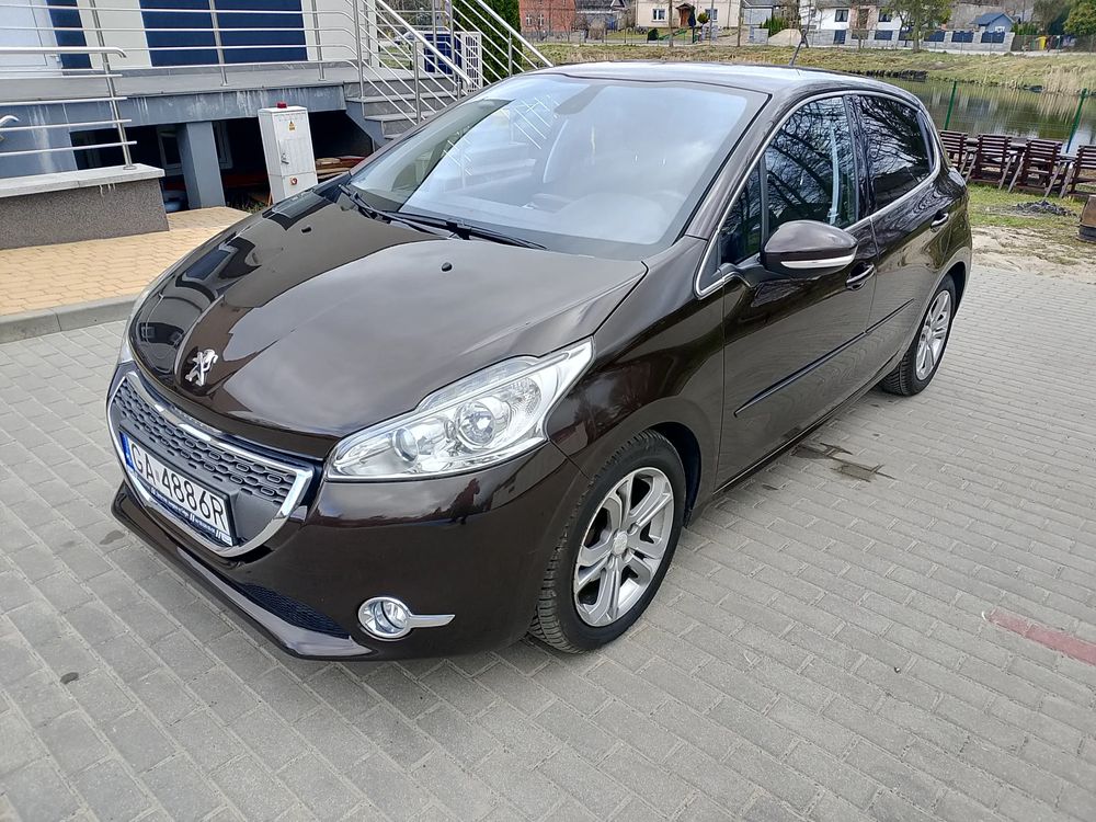 Peugeot 208 I 2012