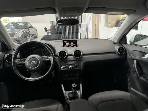 Audi A1 Sportback 1.4 TDI Design - 11