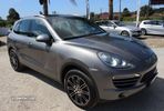 Porsche Cayenne - 2