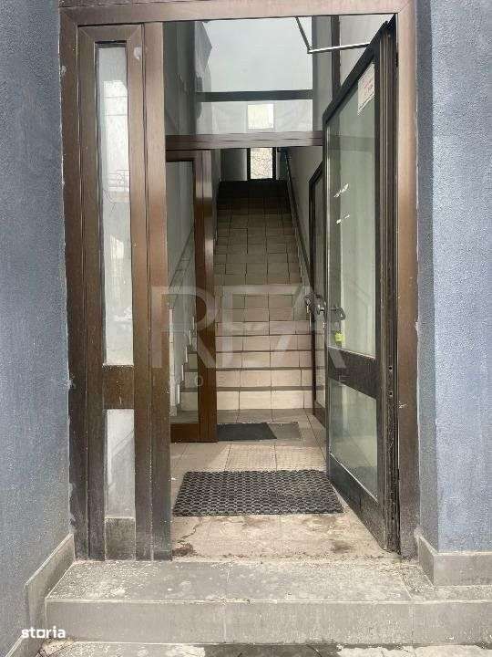 SPATIU COMERCIAL PASAJ BASARAB - CALEA GRIVITEI - Imagine principală: 2/19