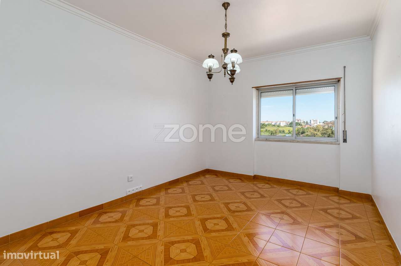 Apartamento T2 em Paivas, Amora-15