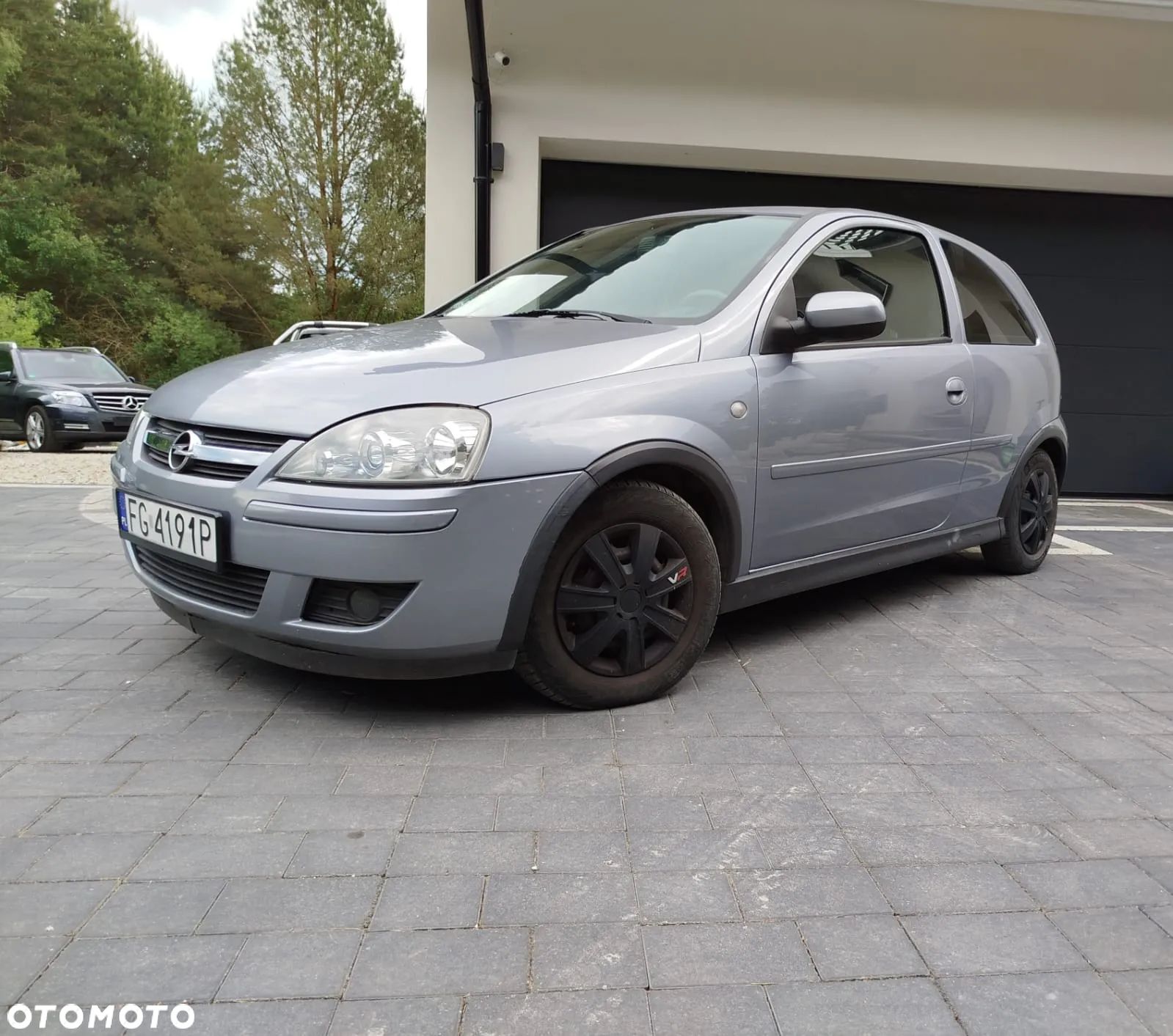 Opel Corsa 1.2 16V Enjoy - 1