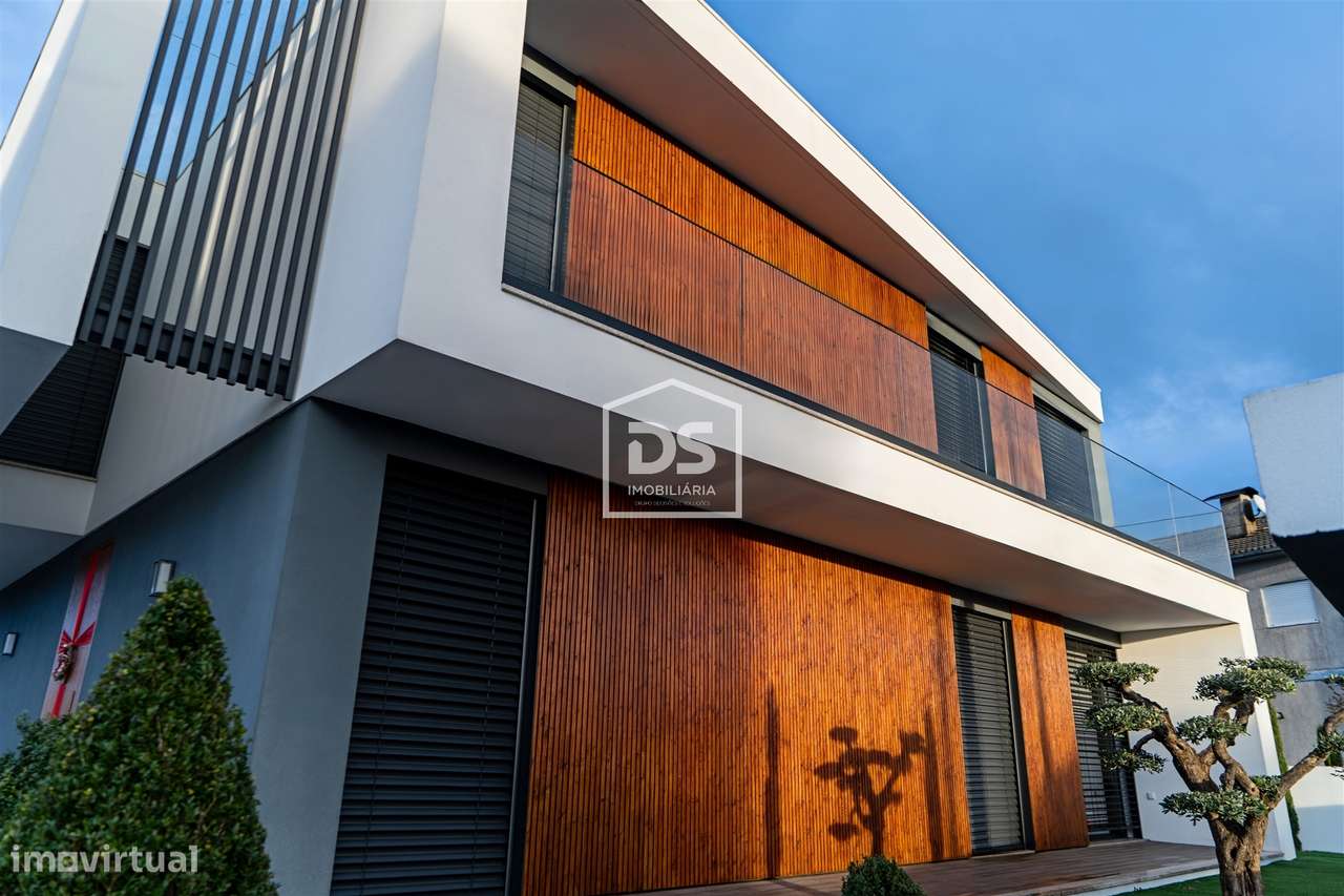 MORADIA DE LUXO T3 + ESCRITORIO - CENTRO DE PAÇOS DE FERREIRA-30