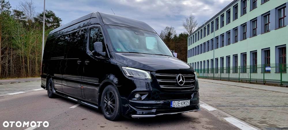 Mercedes-Benz Sprinter - 1