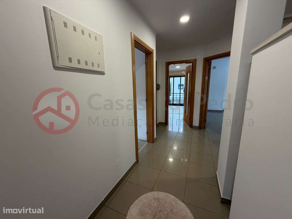 Moradia T5 remodelada no Feijó, Almada-23