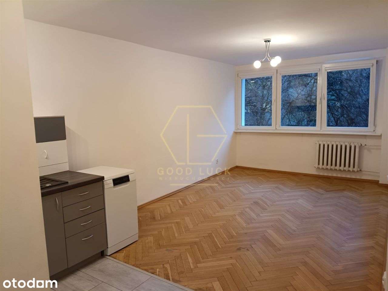 Sprzedam mieszkanie 36,7m2, 2 pokoje, Warszawa, Mokotów-Metro Wierzbno-1