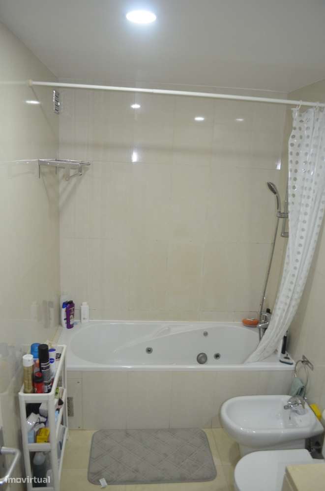 T1 Alto dos Moinhos - junto Estádio da Luz - Grande imagem: 5/15