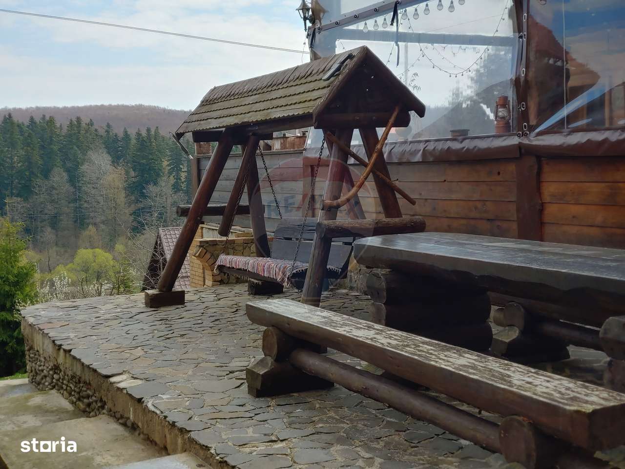 Pensiune în Bucovina cu 27 camere-Vârfu Dealului-Cacica-Suceava - Imagine principală: 4/20