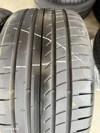 vând 2 anvelope 275/35/20 goodyear de vară cu runflat ca noi - 4