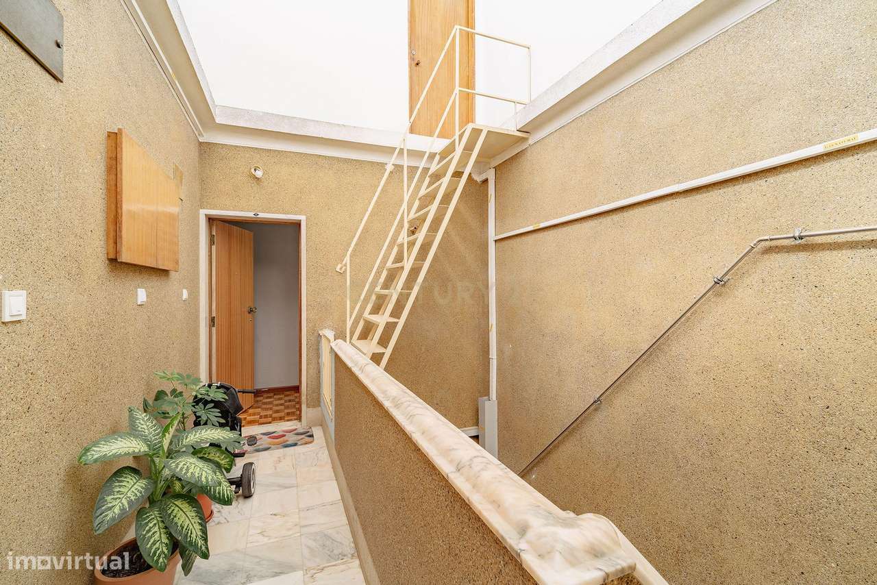 Apartamento T2 na Quinta do Rouxinol, Corroios-18