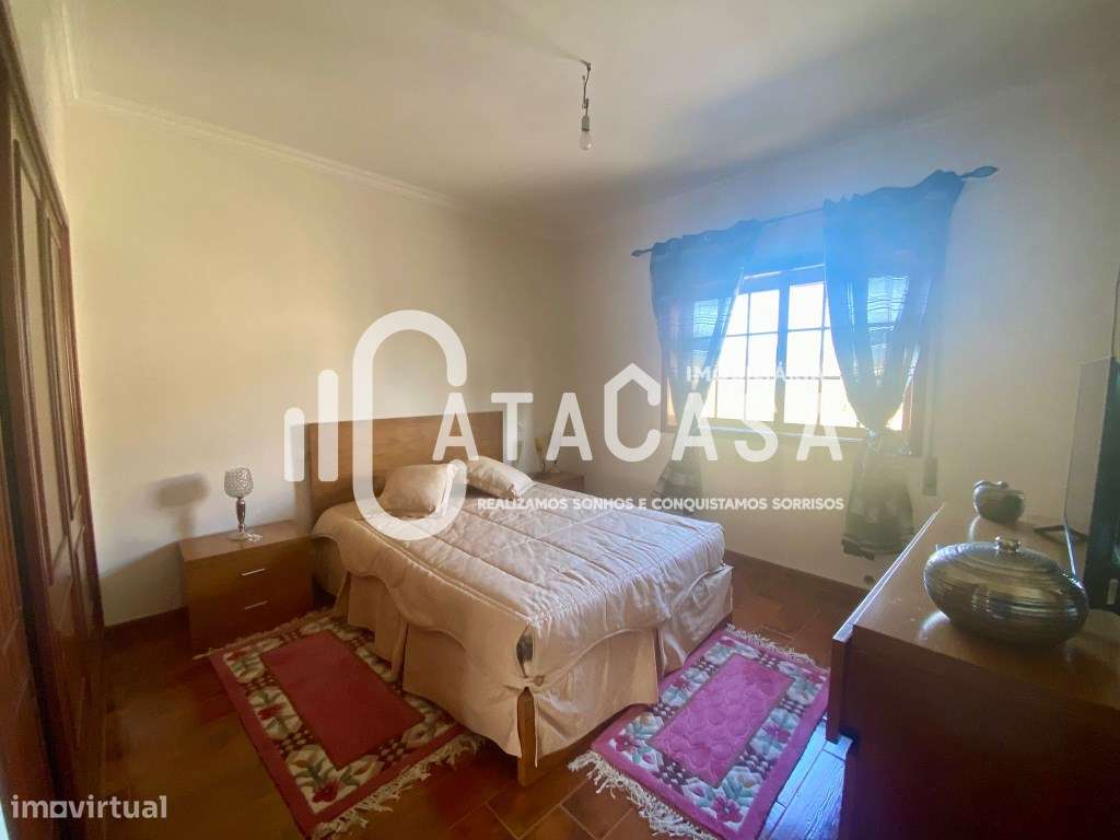 Moradia Geminada T4 para venda na freguesia de Aguada de Cima-12