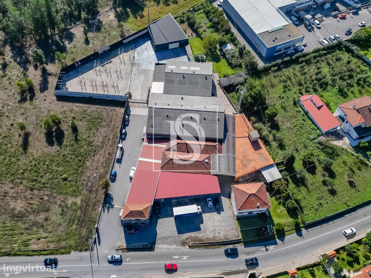 Armazém, Braga, Barcelos, Manhente - Grande imagem: 4/7