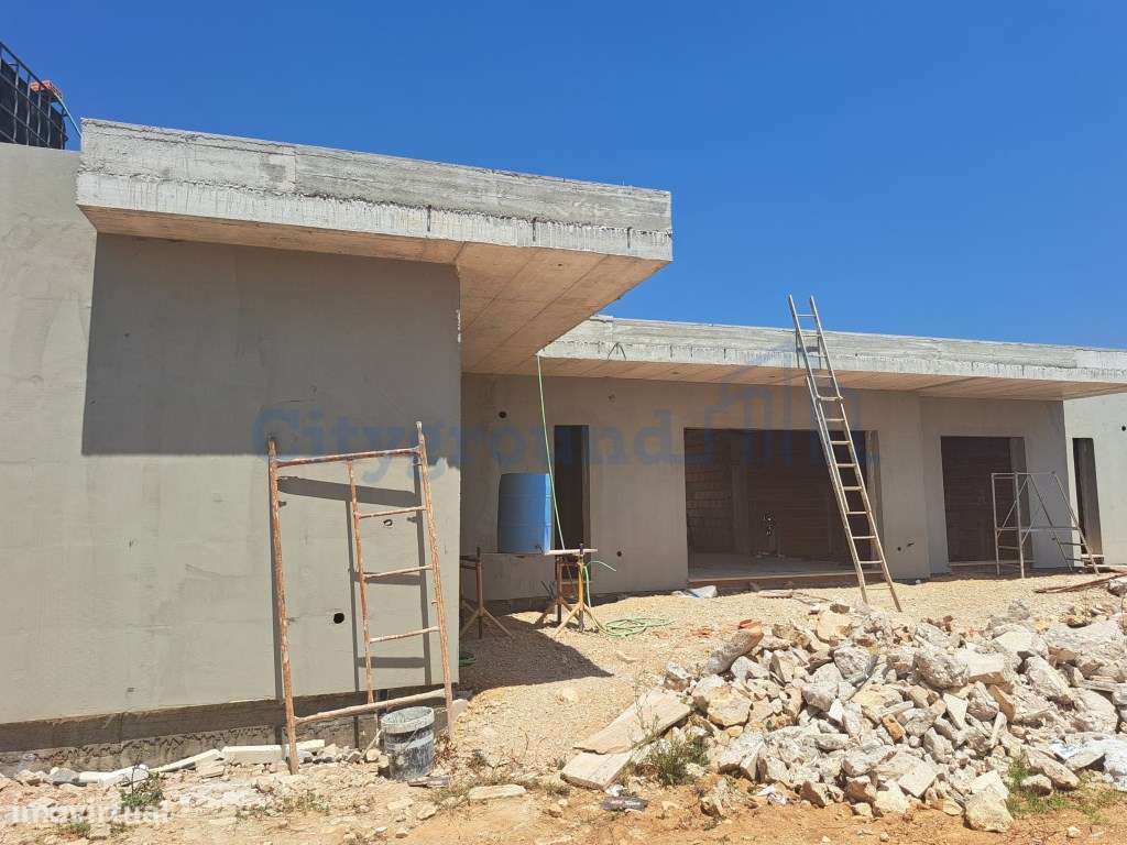 Moradia lote B - Moradia isolada térrea T3 com garagem e piscina em... - Grande imagem: 3/22