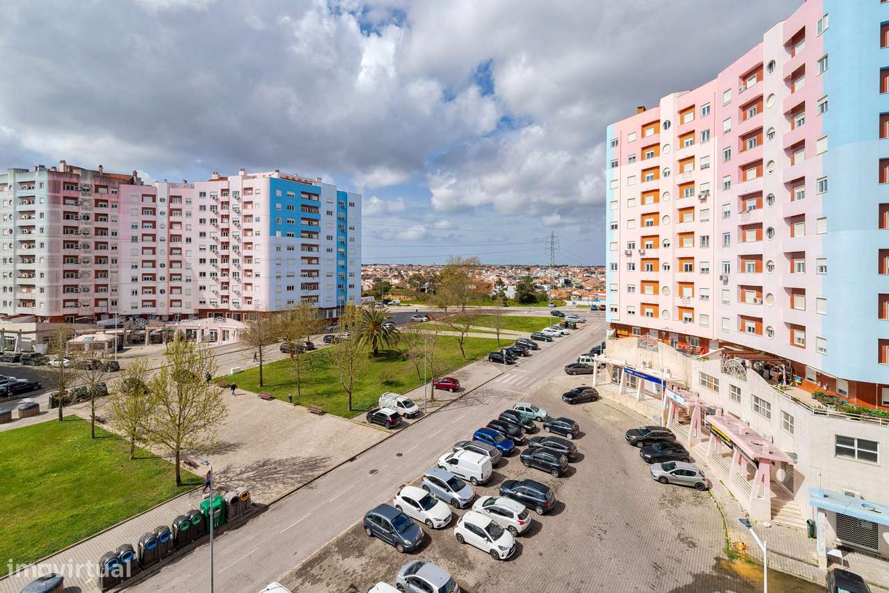 SANTA MARTA DO PINHAL - T2 com Garagem e Arrecadação!-22