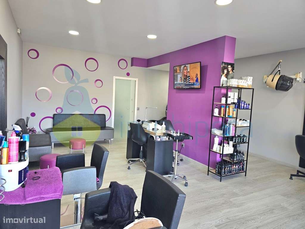 Vende-se, excelente loja em pleno funcionamento. , com 2 entradas, ... - Grande imagem: 3/11