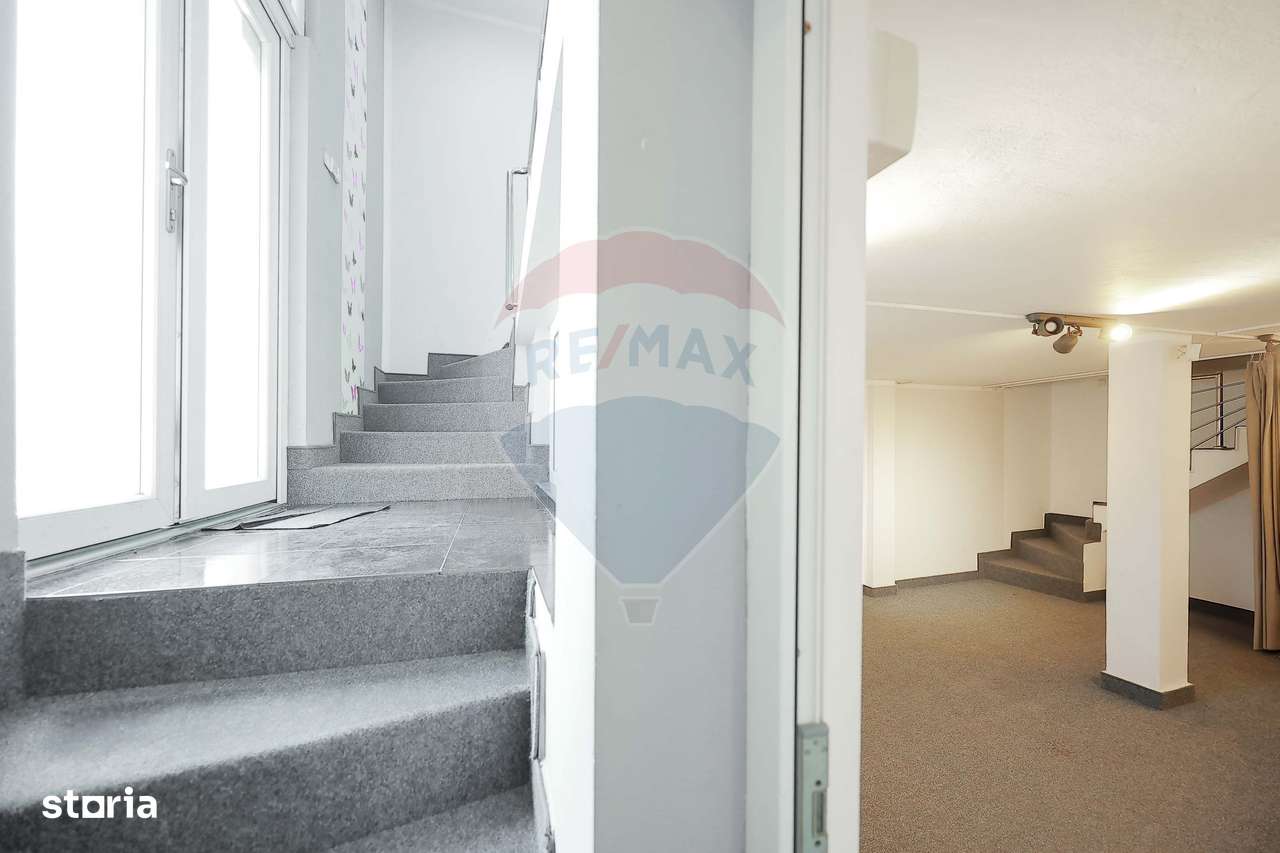 Spațiu comercial de închiriat în zona Costaforu, Centru Civic - Imagine principală: 4/13