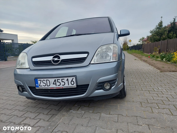 Opel Meriva 1.6 Cosmo - 10