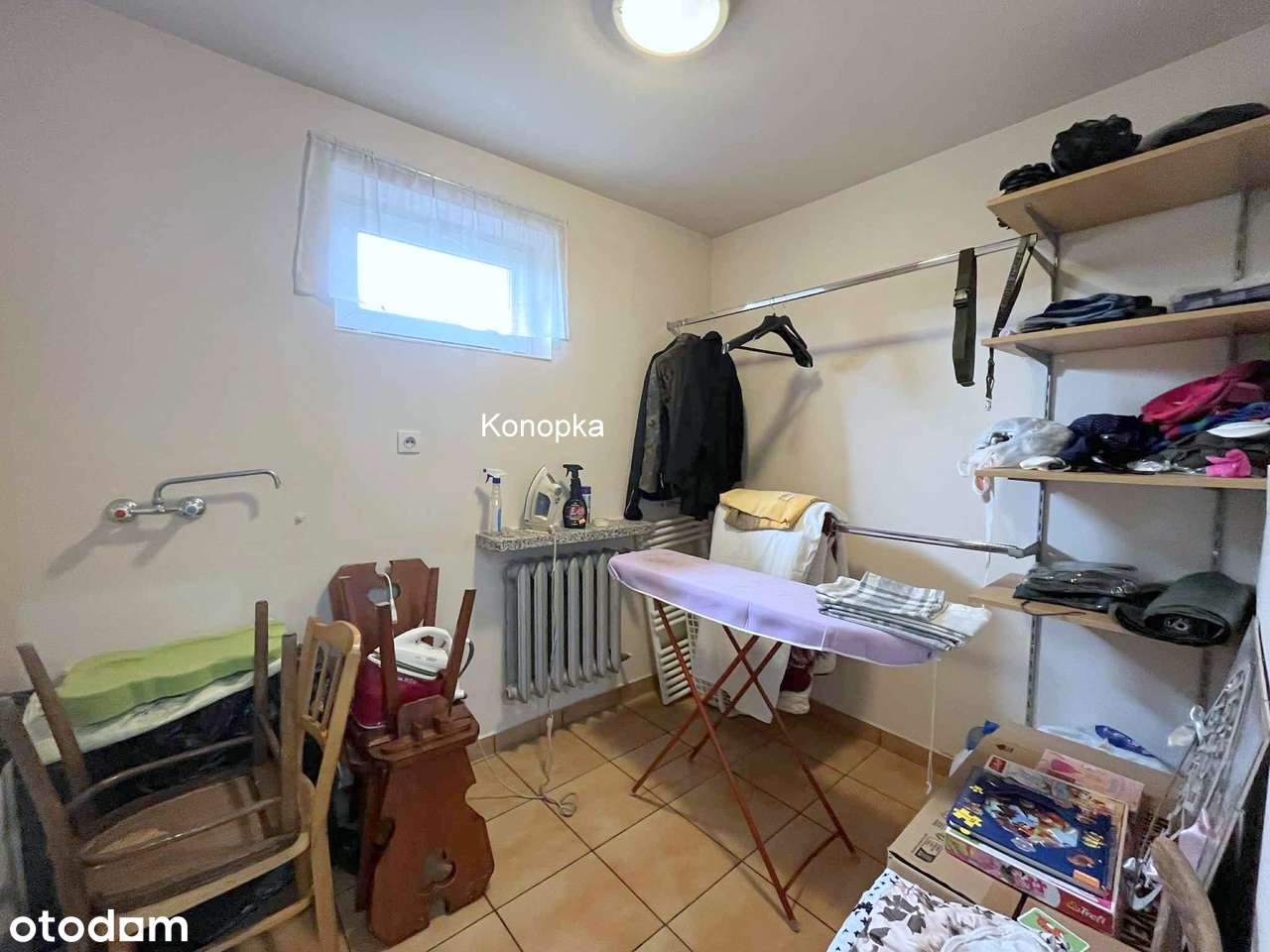 Solidny dom z tarasem i garażem-8