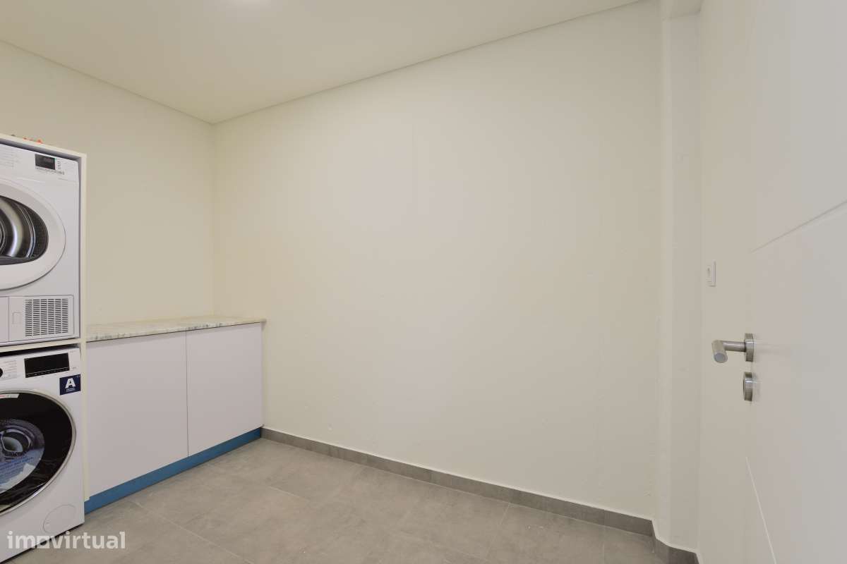 Moradia T4 c/ Certificação Energética A+ | Aveiras de Cima-50