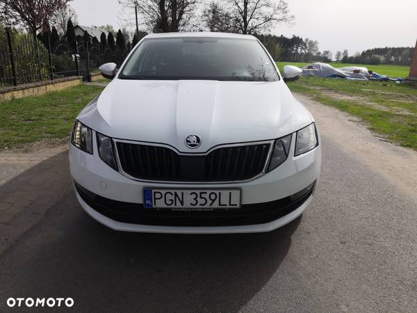 Skoda Octavia 1.6 TDI DSG Style - 2