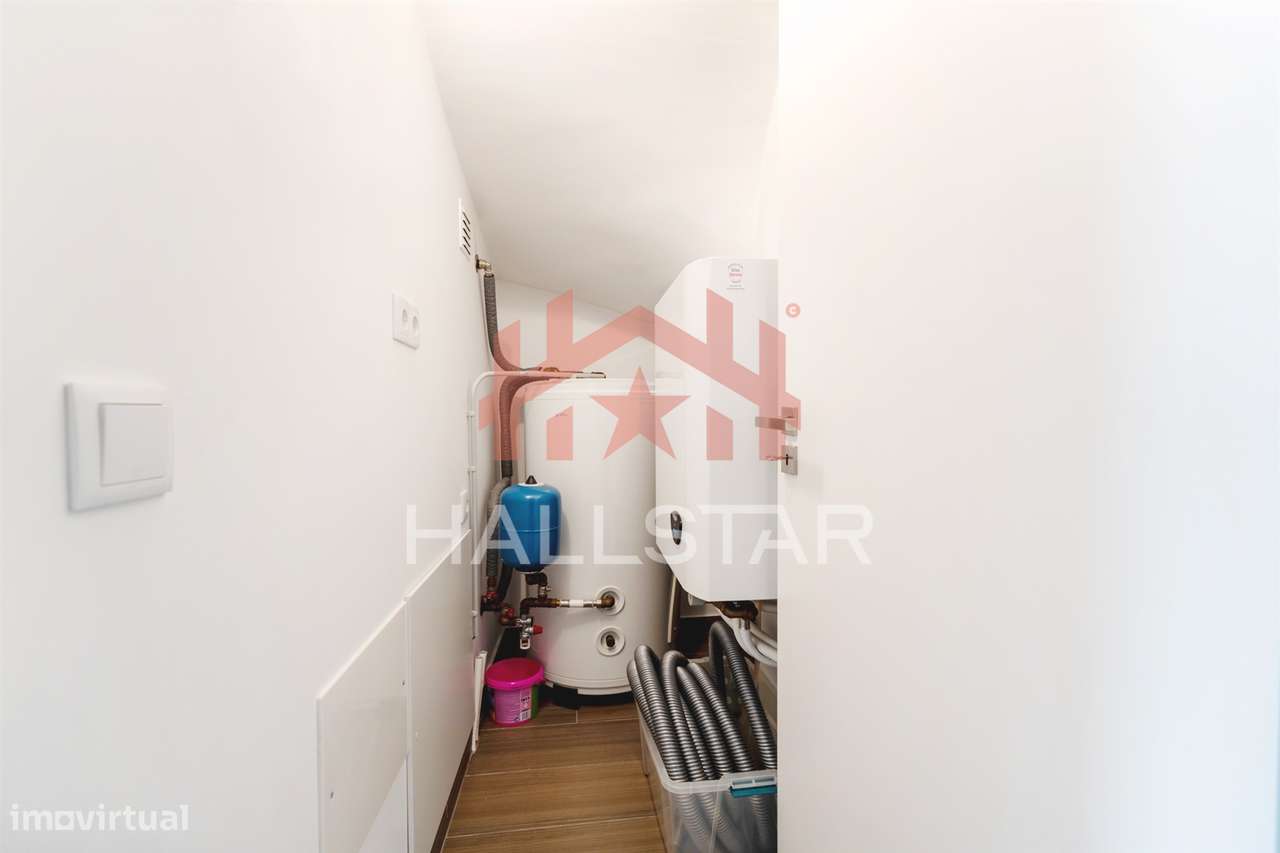 Moradia T4 / Jardim e Garagem / Cela-35