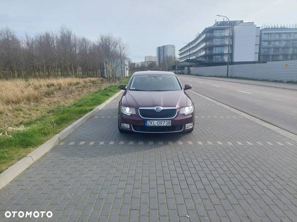 Skoda Superb 2.0 TDI Ambition DSG - 9