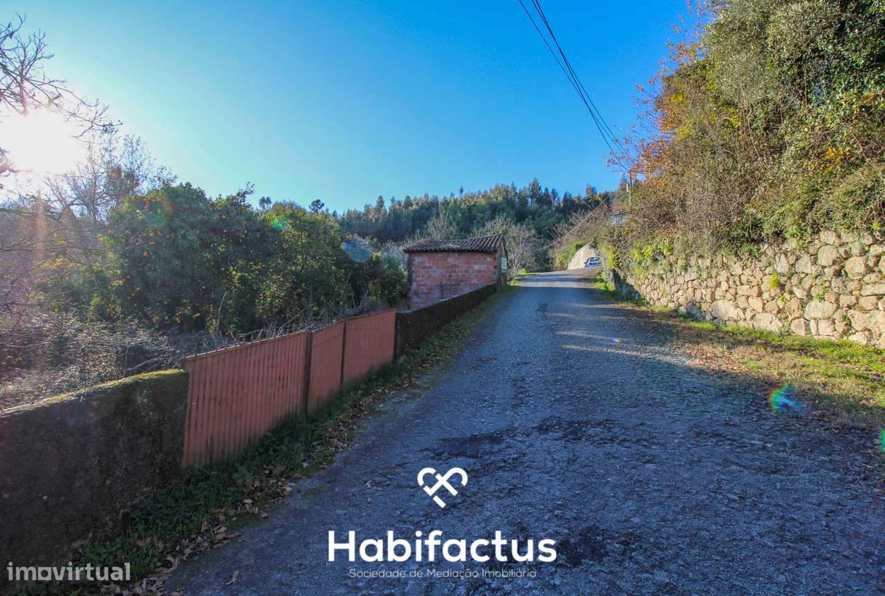 Terreno amplo e versátil com potencial de construção em Santiago de Be - Grande imagem: 3/20