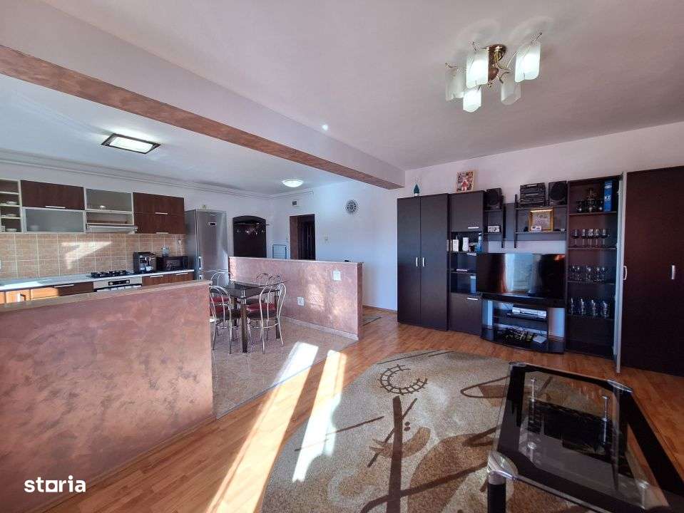 Apartament cu 2 camere, 56,59 mp, 2 balcoane. zona Eroilor Gilau - Imagine principală: 3/9