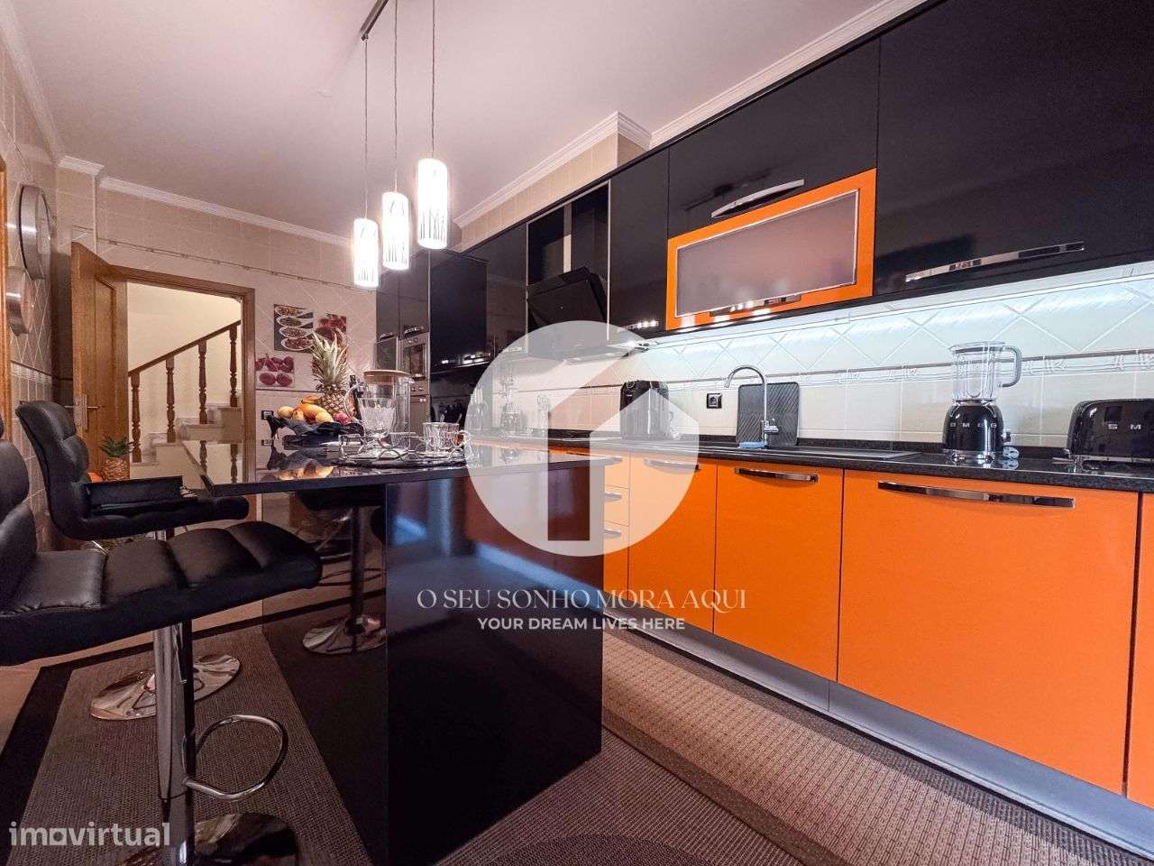 Moradia T4 de luxo mobiliada à venda em Olhão-8