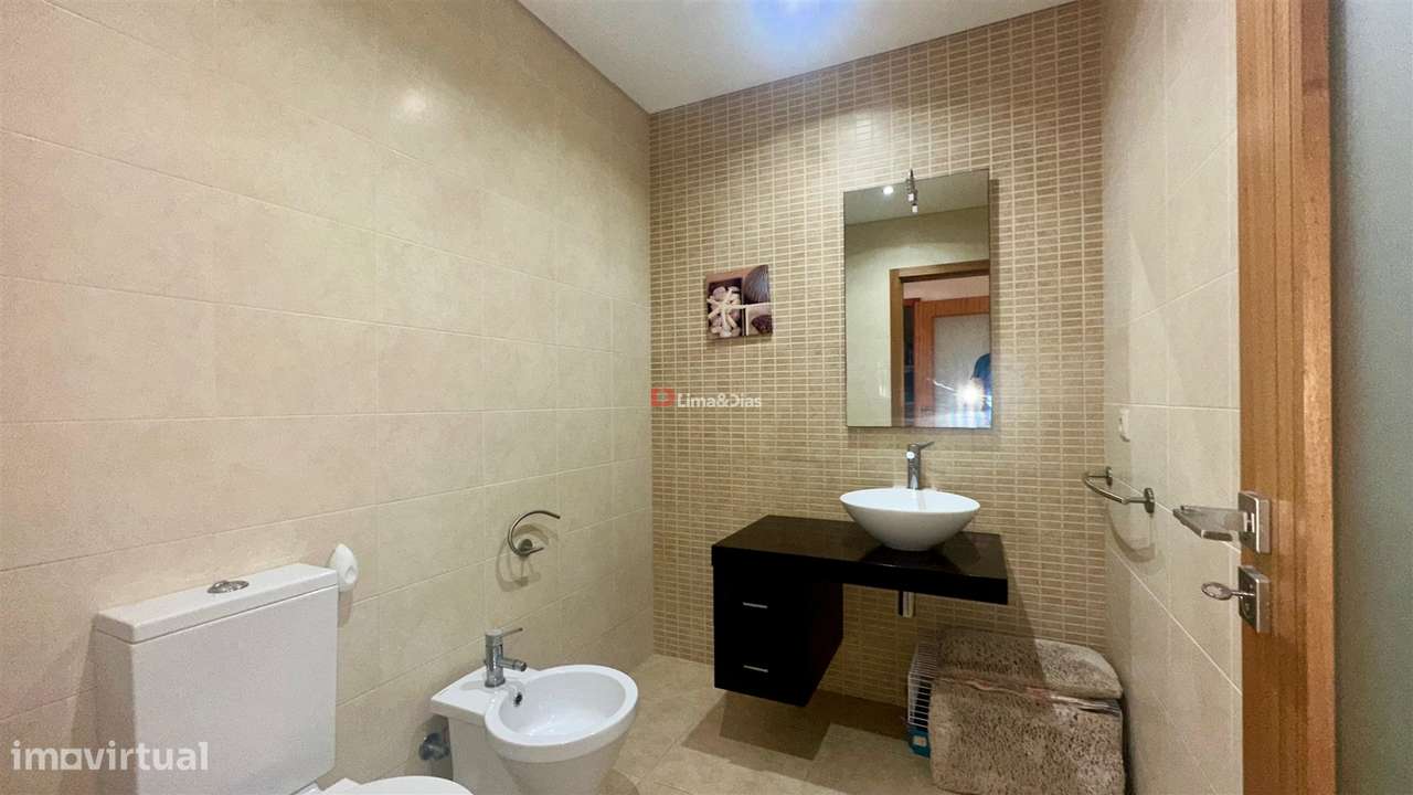 Moradia em Banda T4 Venda em Canedo, Vale e Vila Maior,Santa Maria da-17