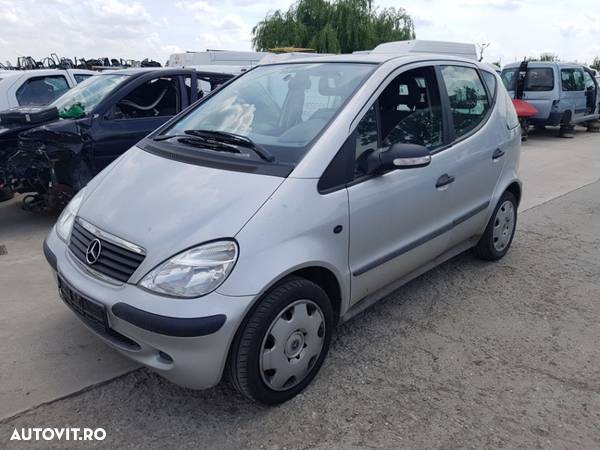 Dezmembrez Mercedes-Benz A 140 - 2