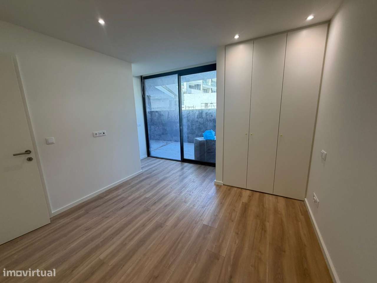 Apartamento T1 Novo em Santa Marinha (VL8)/Linha Rubi-18