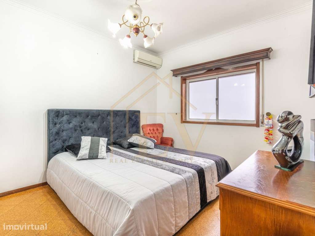 Moradia Bi-Familiar T5 | Vizela-17