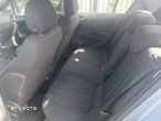 Opel Corsa 1.4 16V Cosmo - 9