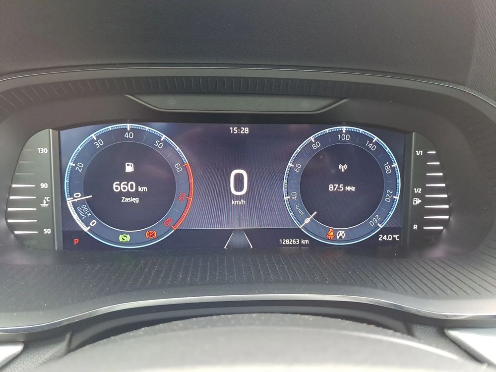 SKODA OCTAVIA Indukcja Grzana szyba Kamera SmartLink ACC DSG Salon PL ASO VAT23%
