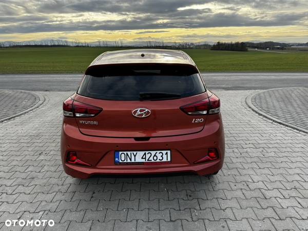 Hyundai i20 - 15