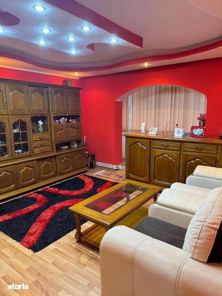 Vând ap.3 camere complet mobilat - Imagine principală: 2/12