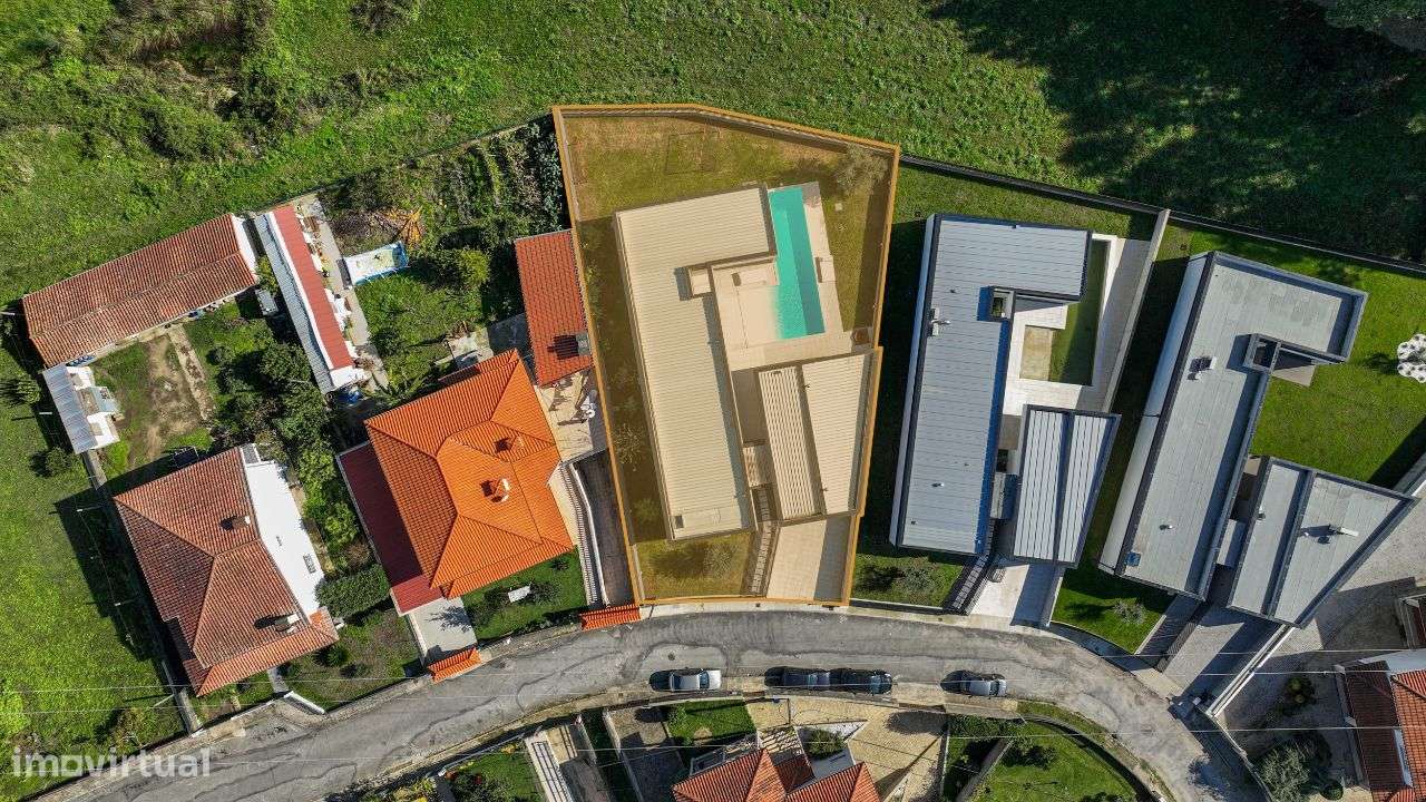 Fantástica Moradia T3+1-18