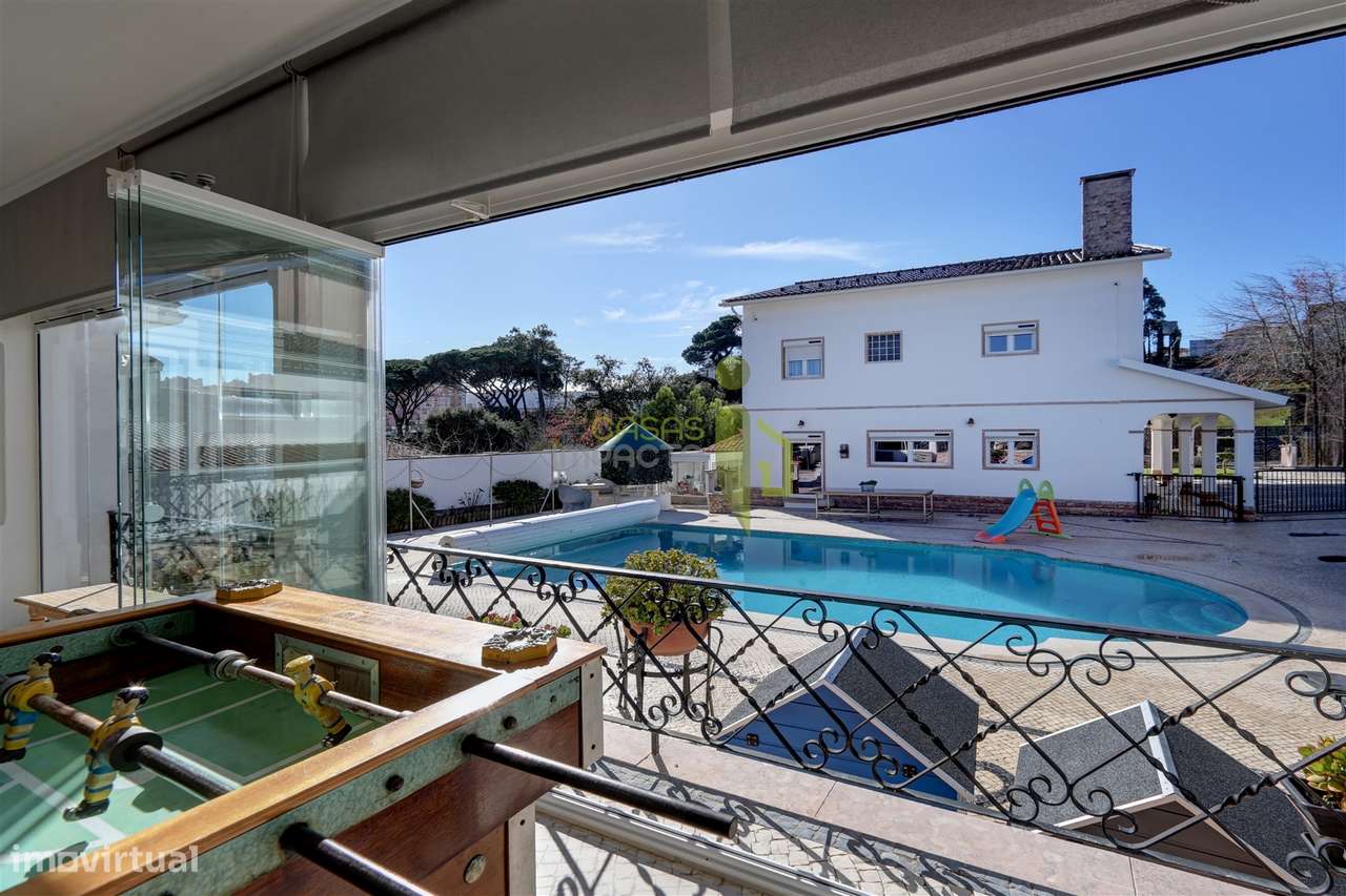 Moradia Clássica T3 transformada em T4, em Rio de Mouro, Sintra-49