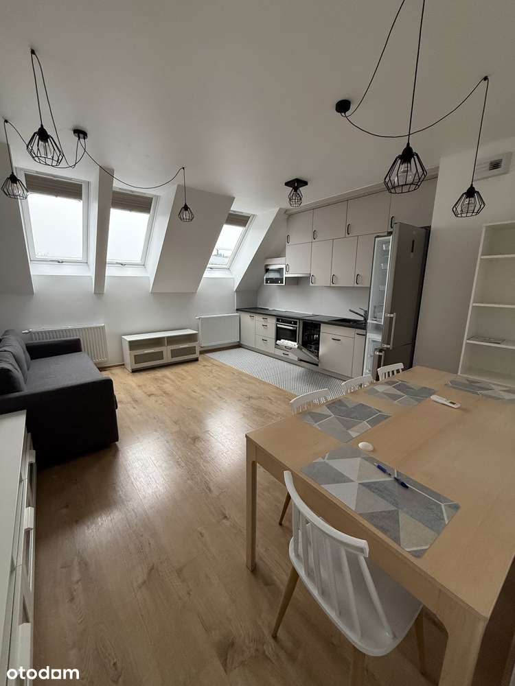 Atrakcyjne 3 pokojowe mieszkanie w Brwinowie, 1 km od PKP-4