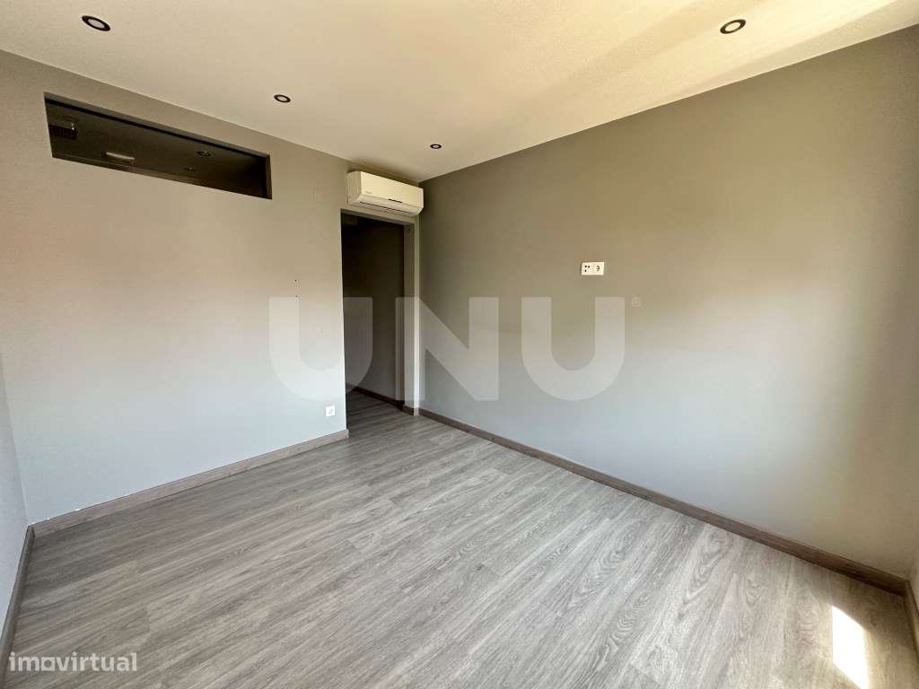 Apartamento T3 - Junto à Rotunda Europa-25