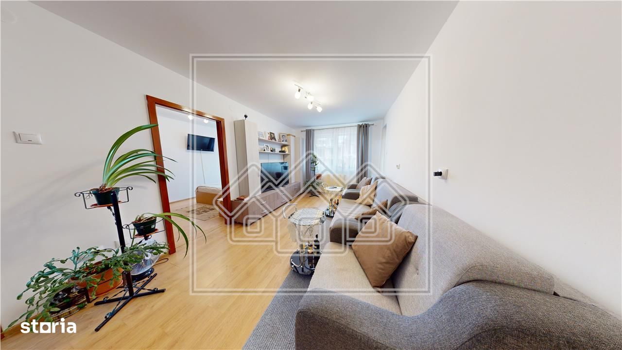 Apartament la cheie, etaj 3\/4, 3 camere, balcon, zona Rahova