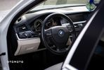 BMW Seria 5 535i xDrive - 18