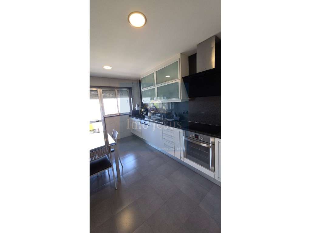Apartamento T3 Avenida da Republica-10
